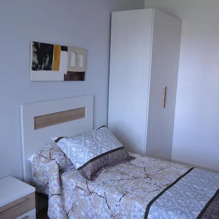 Inmoinsuas Marisol House Sarria
